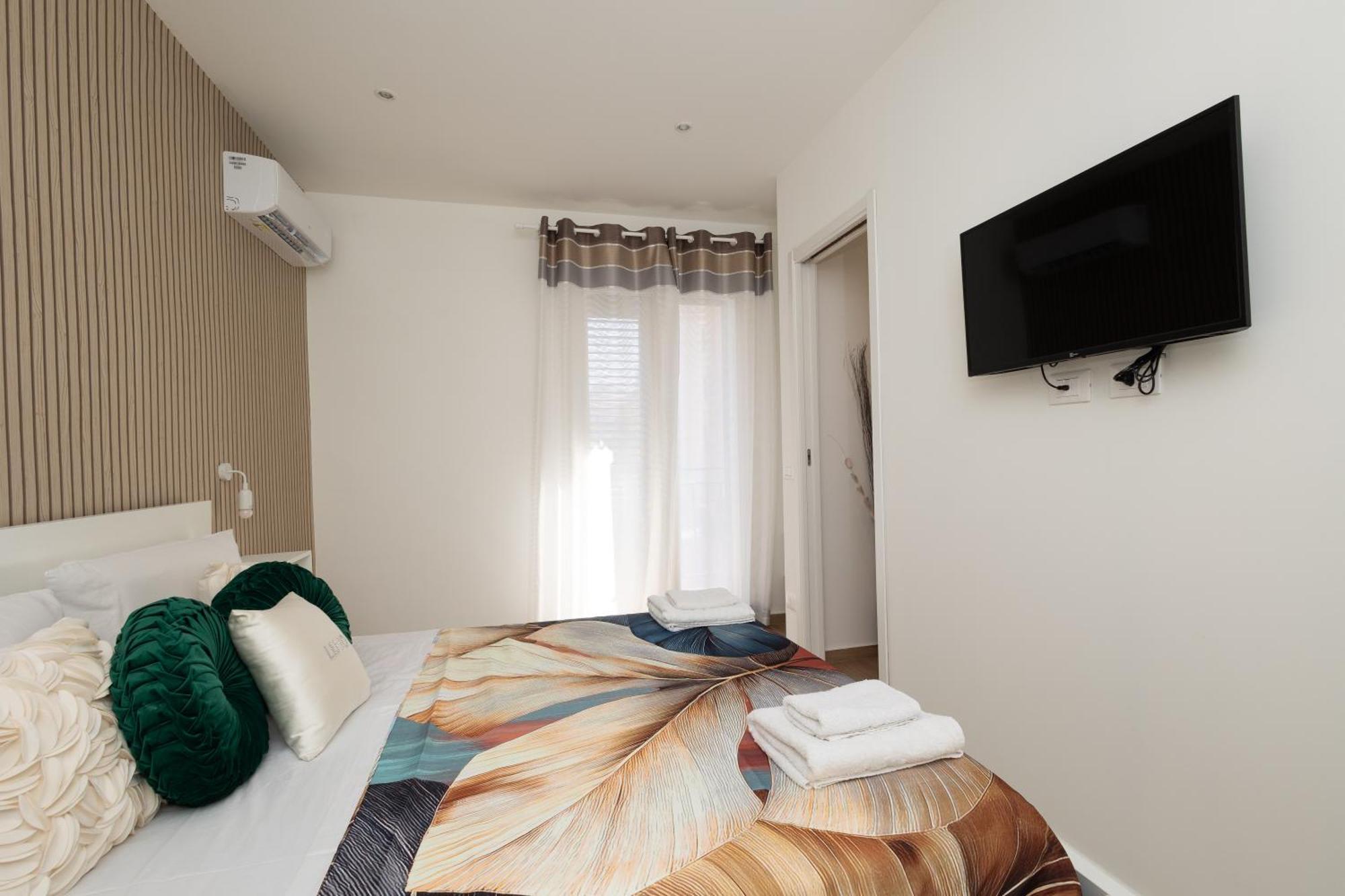 Ludo Holiday House - Charming Con Patio A Due Passi Dalla Cattedrale Palermo Exterior foto